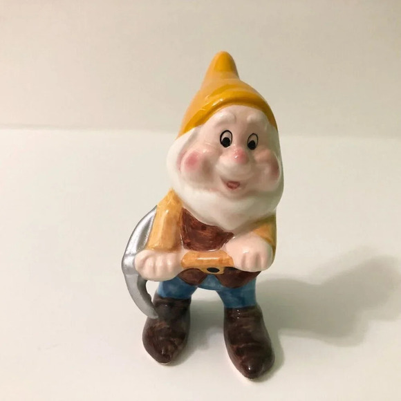 Vintage Disney Snow White Happy Dwarf with Axe Figurine 3 Inch Tall - Picture 16 of 16